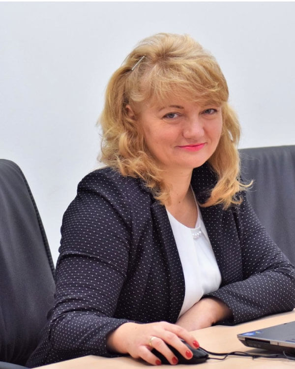 Tünde – Ügyfélkapcsolati és vásárlói támogatás